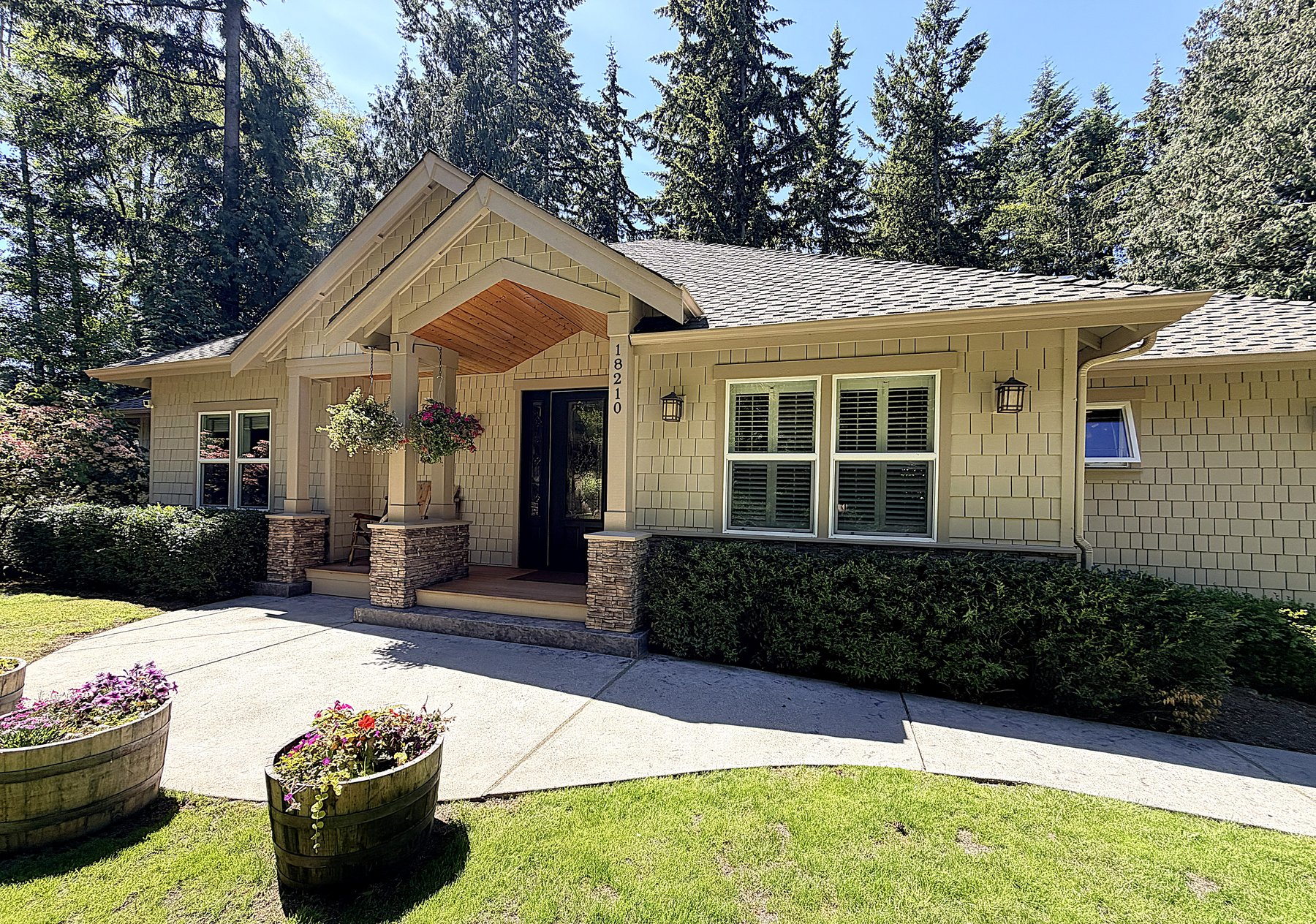 Custom Edmonds estate front exterior